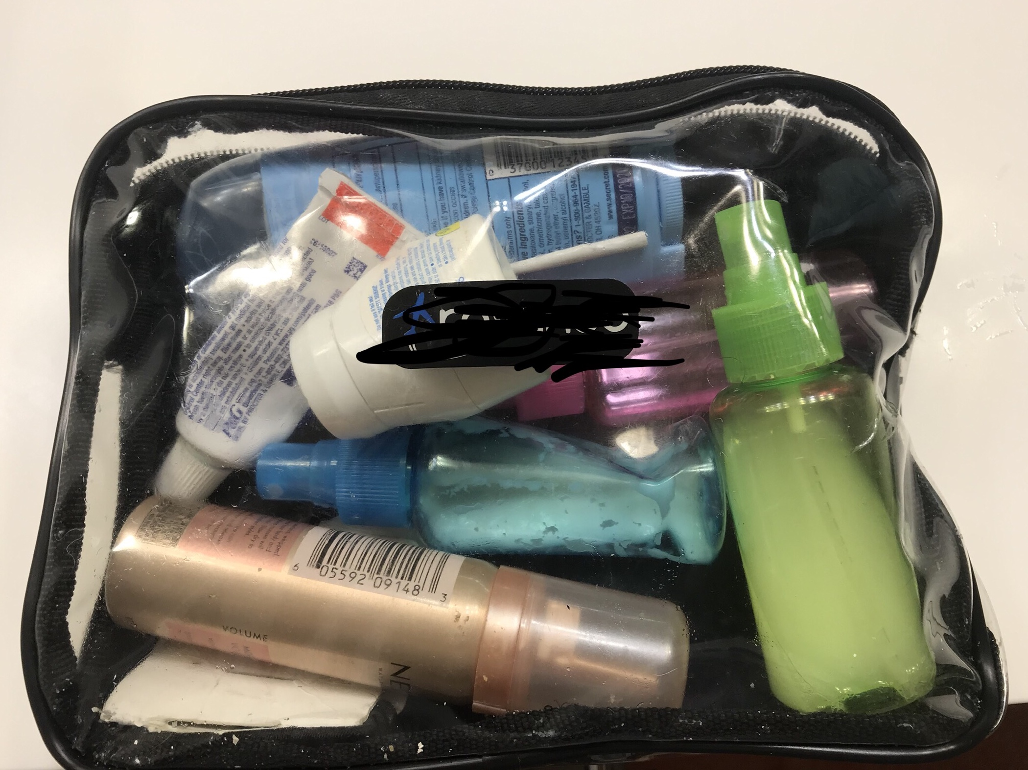 What Size Carry on do You Need (Carry-on vs Personal Size Packs) 